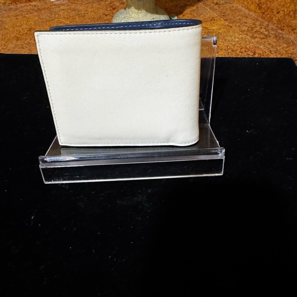 Coach Men's Blue and Cream Wallet - Picture 3 of 4